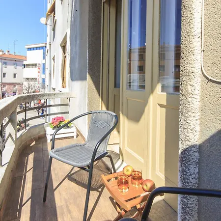 Apartment Spacious & Smart Center Pula