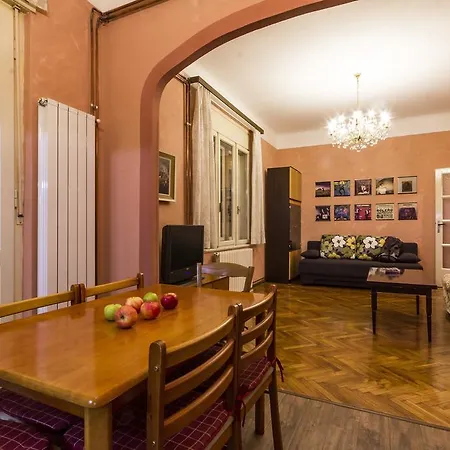 Apartment Spacious & Smart Center Pula