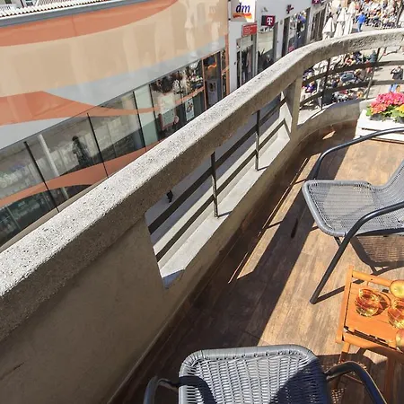 Spacious & Smart Center Apartment