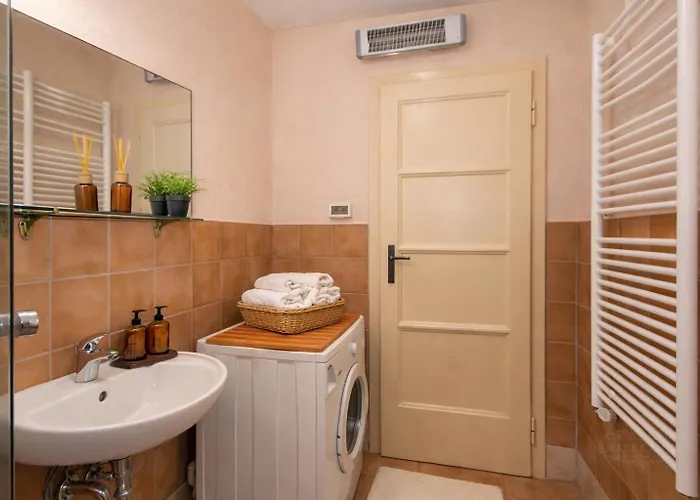 Spacious & Smart Center 아파트