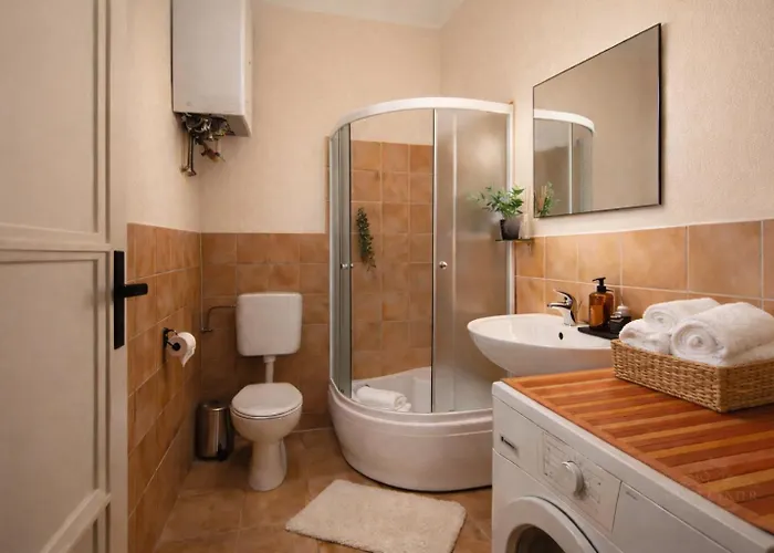 Spacious & Smart Center 아파트 *