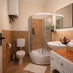 Spacious & Smart Center Apartment *